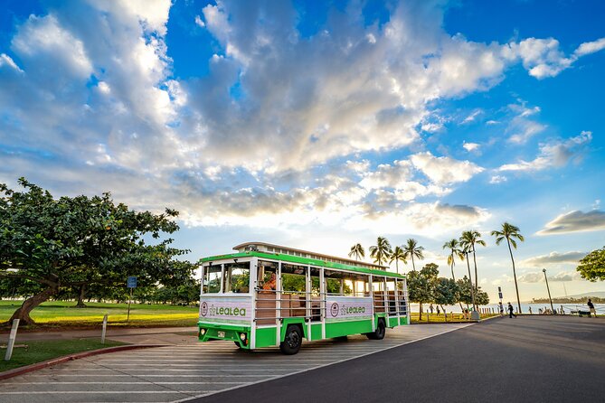1 Day Pass LeaLea Trolley and Waikiki Trolley Pink Line - How the Pink Line works in real life