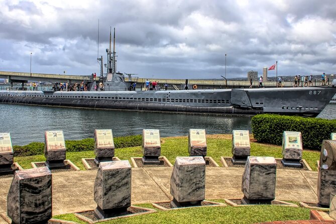 #1 VIP Limousine Guided "USS Arizona Memorial" Reverence Tour! - Air-conditioned limousine + bottled water: small perks with real payoff