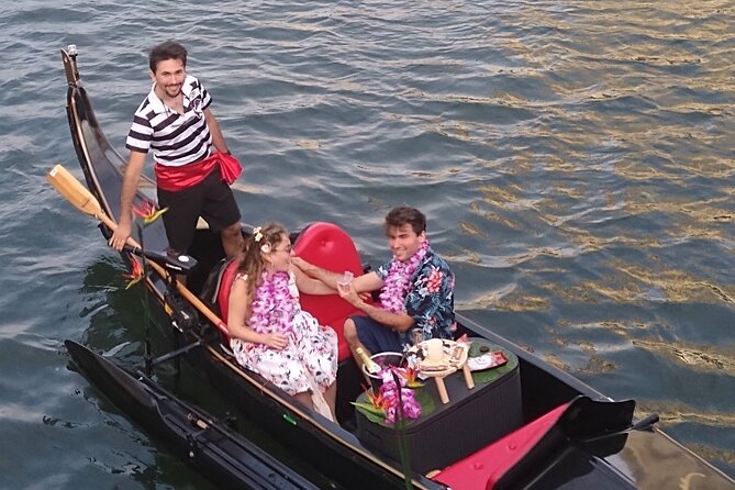 Aloha Gondola Cruise with Drinks & Pastries - The main event: 45 minutes through Waikiki’s Grand Canal