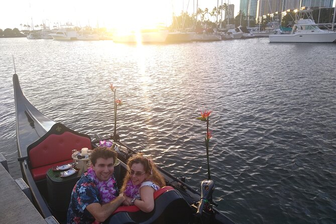 Aloha Gondola Cruise with Drinks & Pastries - Bonus after the gondola: hop-on hop-off bus voucher for Waikiki