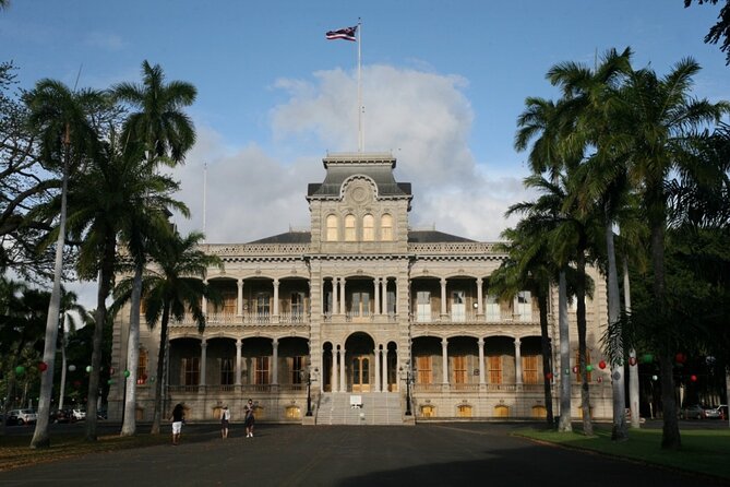 Awesome Scavenger Hunt: Royal Views Of Honolulu - Stop 4: Ali’iolani Hale to Finish Strong
