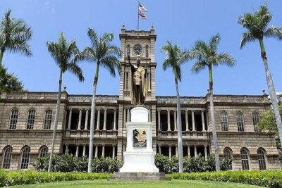 Battleships of WWII at Pearl Harbor from Waikiki - Hotel and airport pickup: how the morning usually flows