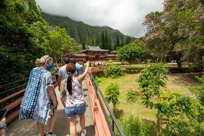 Best Of Oahu: Grand Circle Island Small Group Tour From Waikiki - Hukilau Marketplace lunch plus North Shore surf-country views
