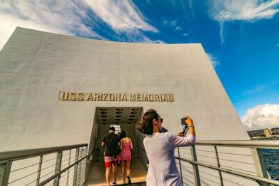 Best Of Pearl Harbor: The Complete Experience Tour - Pearl Harbor Historic Sites Visitor Center: get your bearings fast