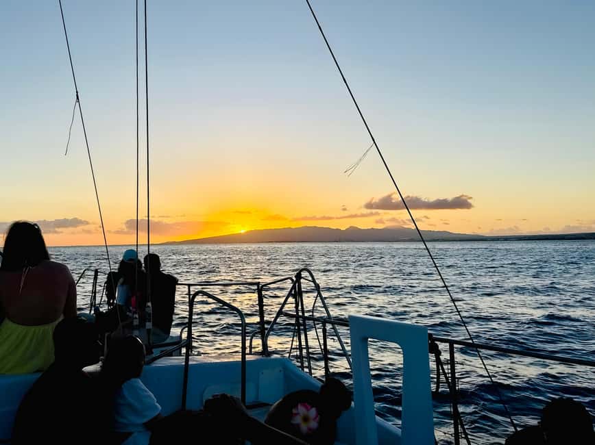 BYOB Weekend Sightseeing Sail towards Diamond Head - Passing Turtle Canyon: A Route With Sea-Life Energy (No Guarantees)