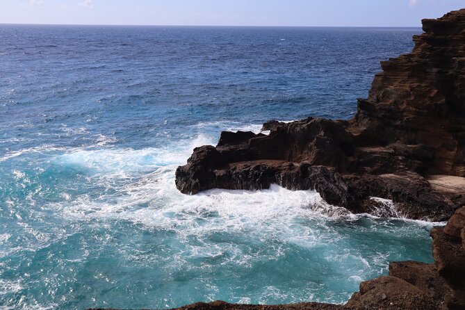 Circle Island Tour with Snorkeling & Turtles - Macadamia farm outlet, Mokoli’i Island, and Laie Point history views
