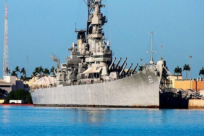 Complete Pearl Harbor Experience Tour Departing Kauai - Local guide impact: when the storytelling clicks, the day sticks
