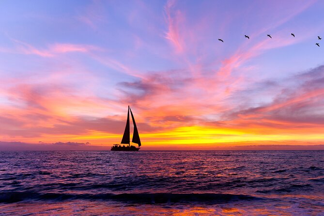 Diamond Head Sunset Sail - Getting Underway from Ala Moana Pier: Timing That Matches the Light
