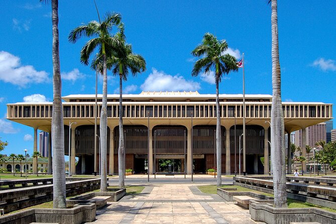 Downtown Honolulu Self Guided Walking Audio Tour - Pearl Harbor remembrance, royal homes, and Iolani Palace