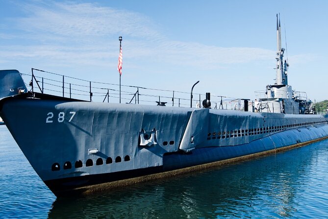 Exclusive Pearl Harbor and USS Arizona All-Access Private Tour - The downtown Honolulu sweep after WWII