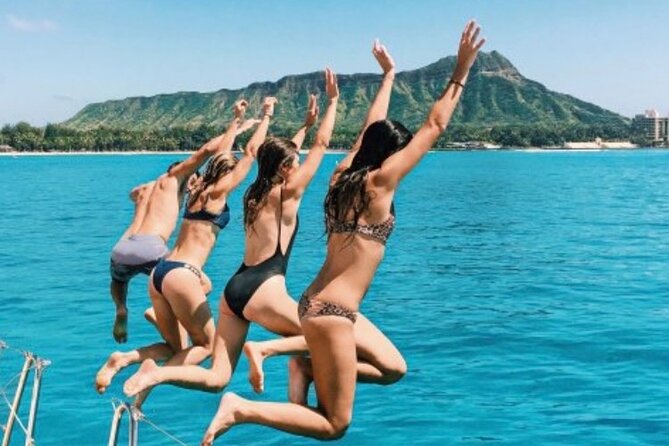Explore Turtle Canyons Waikiki Snorkel and Sail Adventure - Deck time, drinks, and the art of not rushing