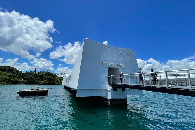 Family-friendly Pearl Harbor and Honolulu Downtown with private transportation - National Memorial Cemetery at Punchbowl: dramatic views with a respectful pause