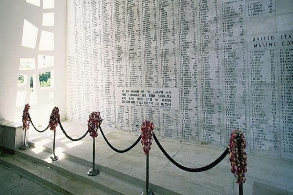 From Waikiki: USS Arizona Memorial and Honolulu City Tour - From Waikiki to Pearl Harbor: the best way to use a short day