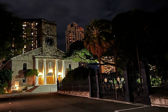 Ghosts of Old Honolulu Walking Tour - Stories with interaction: using your phone and following cues