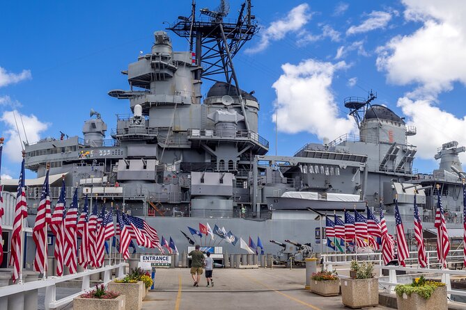 Grand Pearl Harbor and City Tour - USS Arizona Memorial: the part you’ll remember