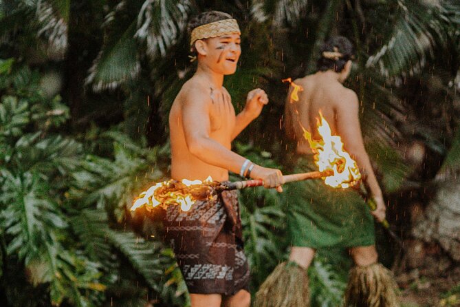 Hands on Fireknife Experience - Why this fire-knife show feels different in Hauula
