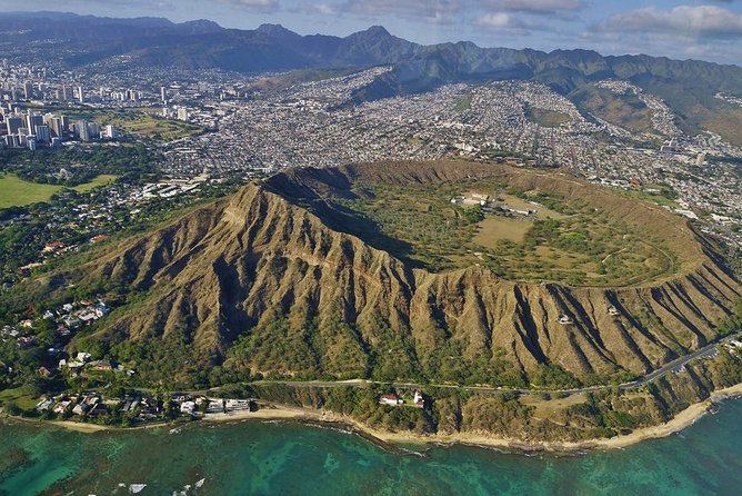 Hawaiian Beauty Package - How crowded can it feel, and how to handle it