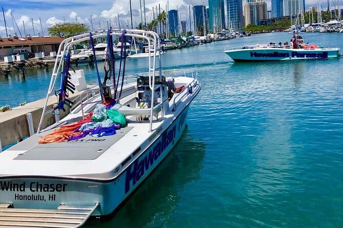 Hawaiian Parasail Since 1977 from Waikiki Beach - First up: meeting point and how the timing usually feels