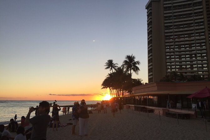 Hawaii's Best Private Build-Your-Tour Charter Service - Lunch Stops That Keep Everyone Happier (and Shorter Lines)