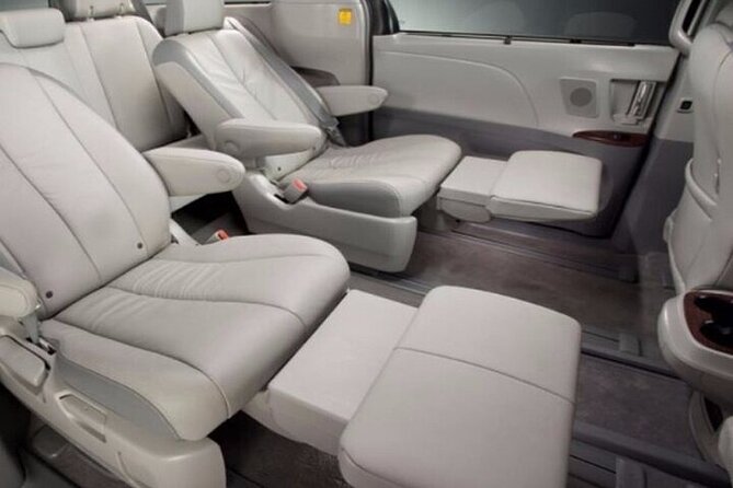 Honolulu Airport & Ko Olina Hotels Private Transfer by Minivan (up to 5 people) - Service quality patterns: on-time, clean vehicles, and helpful drivers