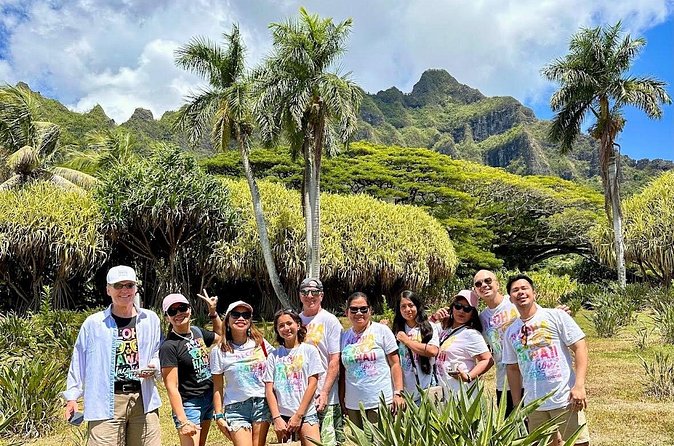 Honolulu Airport Shuttle & Circle Island Tour - Tropical Farms macadamia stop: coffee + island snacks, with a plan
