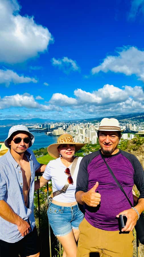 Honolulu: Diamond Head Hike with Transfers - Summit views of Waikīkī, ocean, and the Koʻolau Mountains