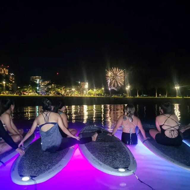 Honolulu: Fireworks Glow and Flow Yoga Class - Who this is best for (and who might feel out of place)