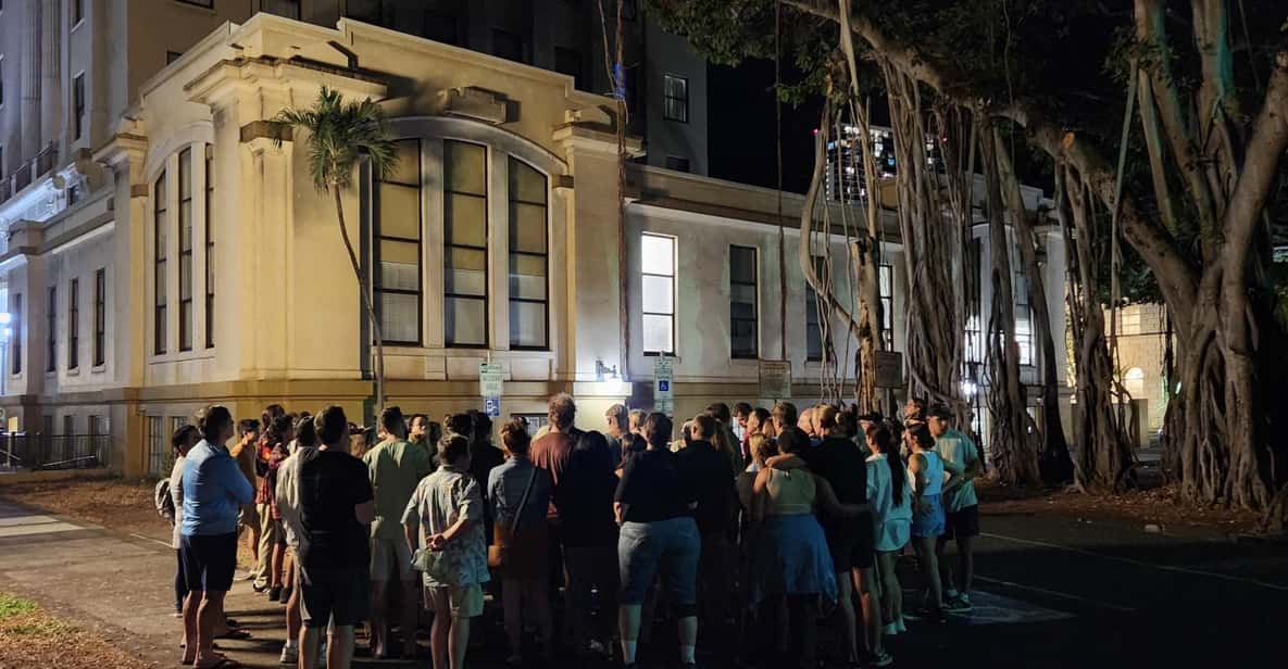 Honolulu: Ghosts of Old Honolulu Walking Tour - Entering Old Honolulu, one stop at a time