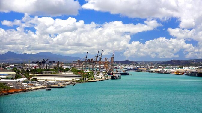 Honolulu Harbor Cruise Terminal Transfer by Luxury Vehicle - Luxury Vehicle Transfer That Solves the Tough Part of Cruise Logistics