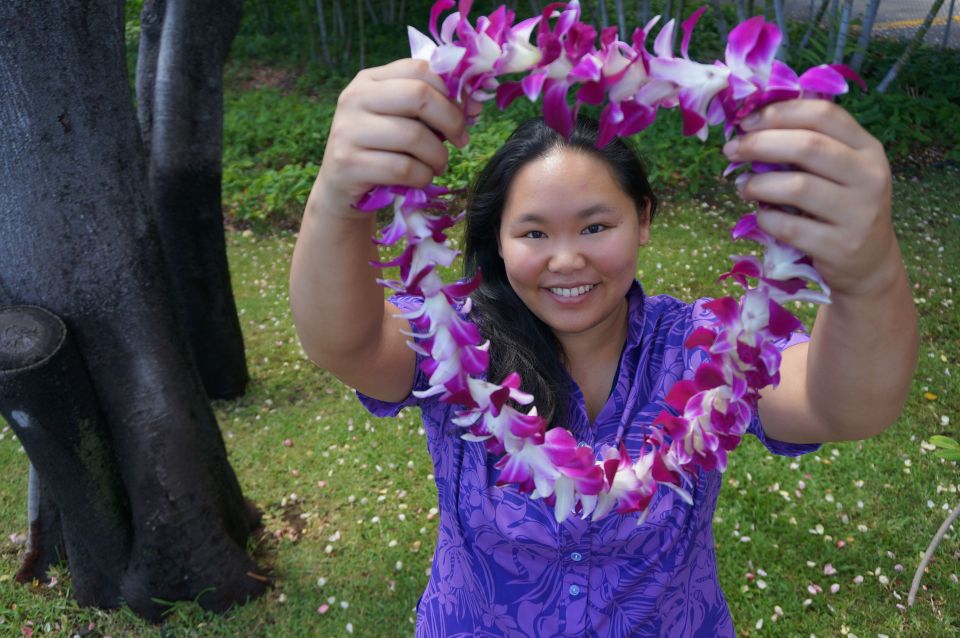 Honolulu Honeymoon Airport Lei Greeting - Arriving in Honolulu Without the Airport Stress
