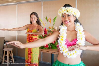 Honolulu: Pacific Star Sunset Buffet and Show - The Star of Honolulu: what the ship experience feels like