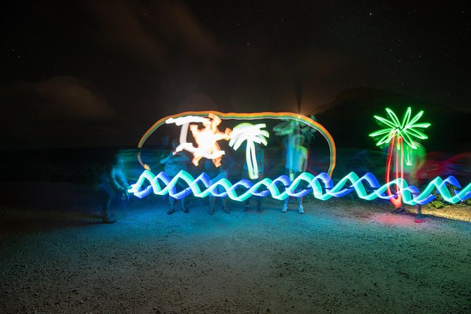 Honolulu Sunset & Light Painting Experience - China Walls: the sunset stop that sets up your whole night