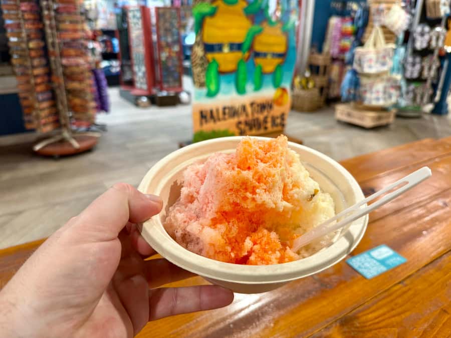 Honolulu: Waikiki Food Tour with Local Guide - Japanese-Hawaiian Bites and Fresh Poke Bowls