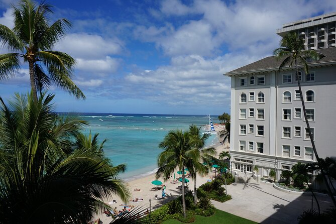 Honolulu's Waikiki Self-Guided Walking Audio Tour - The walk begins with a coast-defense mystery: Taft’s Ring of Steel