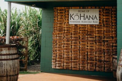 Kō Hana Hawaiian Rum Distillery Tour and Tasting for One - The 45–60 minute walk: cane juice, plantation history, and the sugar cane garden