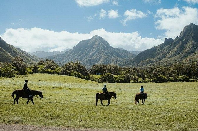 Kualoa Ranch - Horseback Walking Tour - WWII bunkers and Hawaiian storytelling: the guide is your best tool