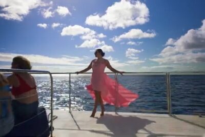 Luxury Catamaran Cruise from Oahu - Ala Moana Beach Park and Waikiki from the water