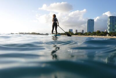 Magic Island Honolulu Stand Up Paddling - The lesson style: how first-timers actually get comfortable