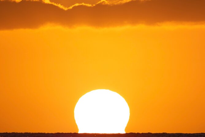 Moana’s Luxury semi-private Sunset Cruise on Nalu - Entering The Waterline View From Kewalo Basin Harbor