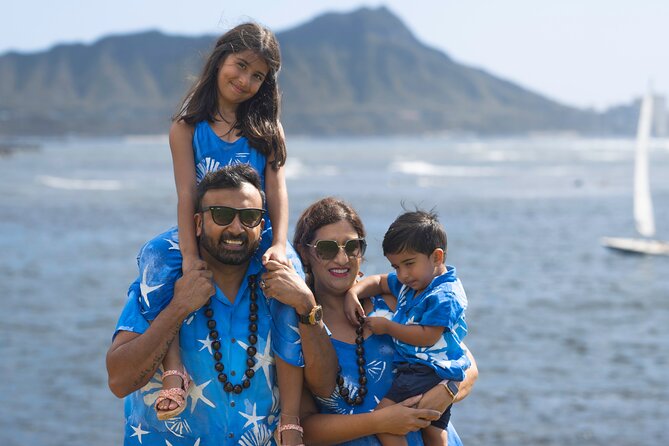 MUST have WAIKIKI Photos - Meet Daniel at Duke Kahanamoku, then let the beach do its thing