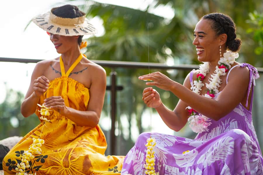 Oʻahu: Nā Lei Aloha Lūʻau & Dinner or Cocktail Show Option - Key takeaways (quick hits)
