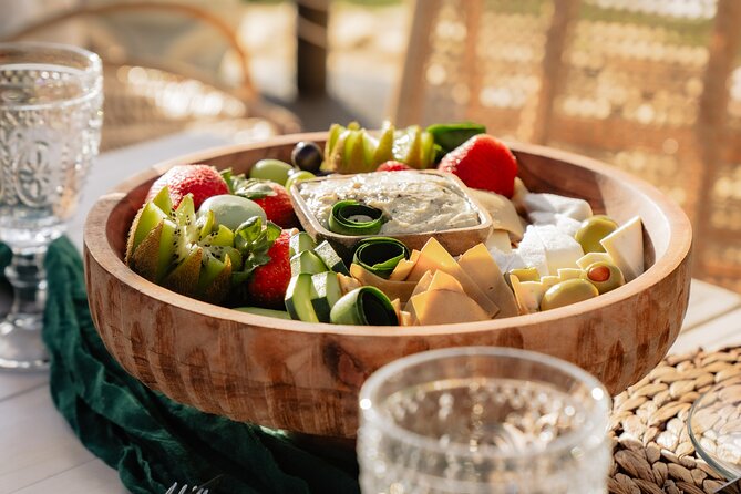 Oahu Beach Picnic: Private, Luxury Experience - The Luxury Picnic Setup: Blankets, Cushions, and a Photos-Ready Look