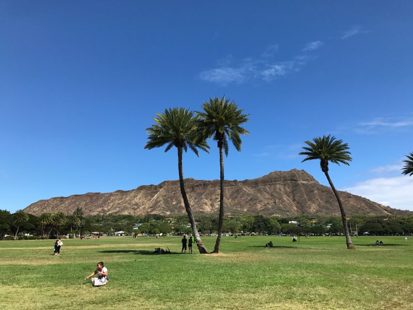 Oahu: Diamond Head Sunrise Hike with Acai Bowl and Malasada - Park Entry Included and Skip-the-Line Value