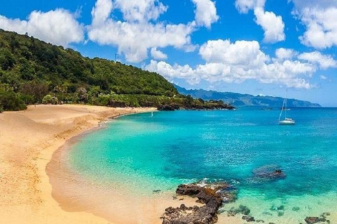 Oahu Grand Circle Island Experience from Waikiki - Kahuku Shrimp Stand Lunch: Where the Day Changes Pace