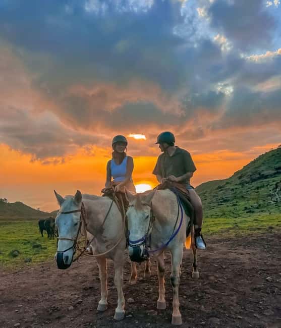 Oahu: Horseback Riding Sunshine or Sunset Tour - Sunshine or sunset: how the timing changes your photos