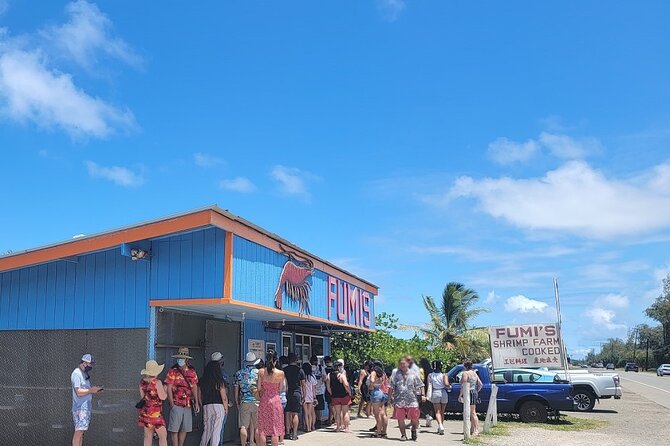 Oahu Island Sightseeing and Food Combo Tour - Halona Blowhole and Sandy Beach Park: coast drama without the slog