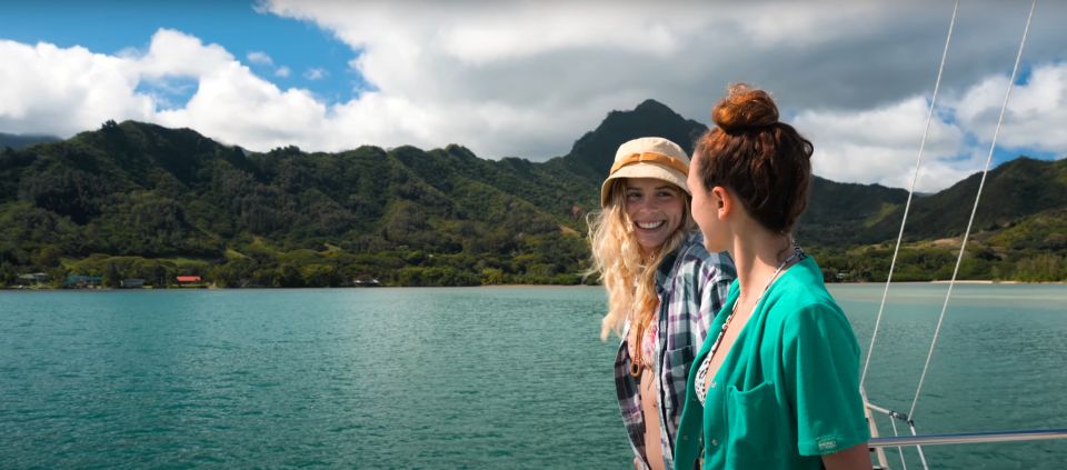 Oahu: Molii Fishpond and Kaneohe Bay Catamaran Tour - FAQ