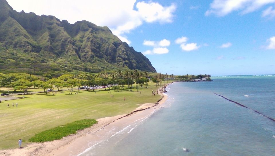 Oahu: North Shore Circle Island Small-Group Tour - Laniakea Beach Park and sea turtles: what to expect from wildlife viewing