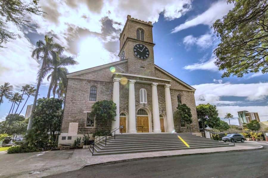 Oahu: Pearl Harbor and Historic Honolulu Half Day - Harbor shoreline time and the in-between moments that matter