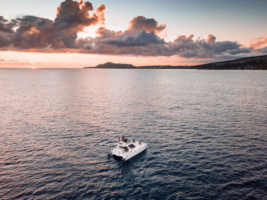 Oahu: Private Catamaran Sunset Cruise & Optional Snorkeling - Practical tips that make the 2 hours feel longer